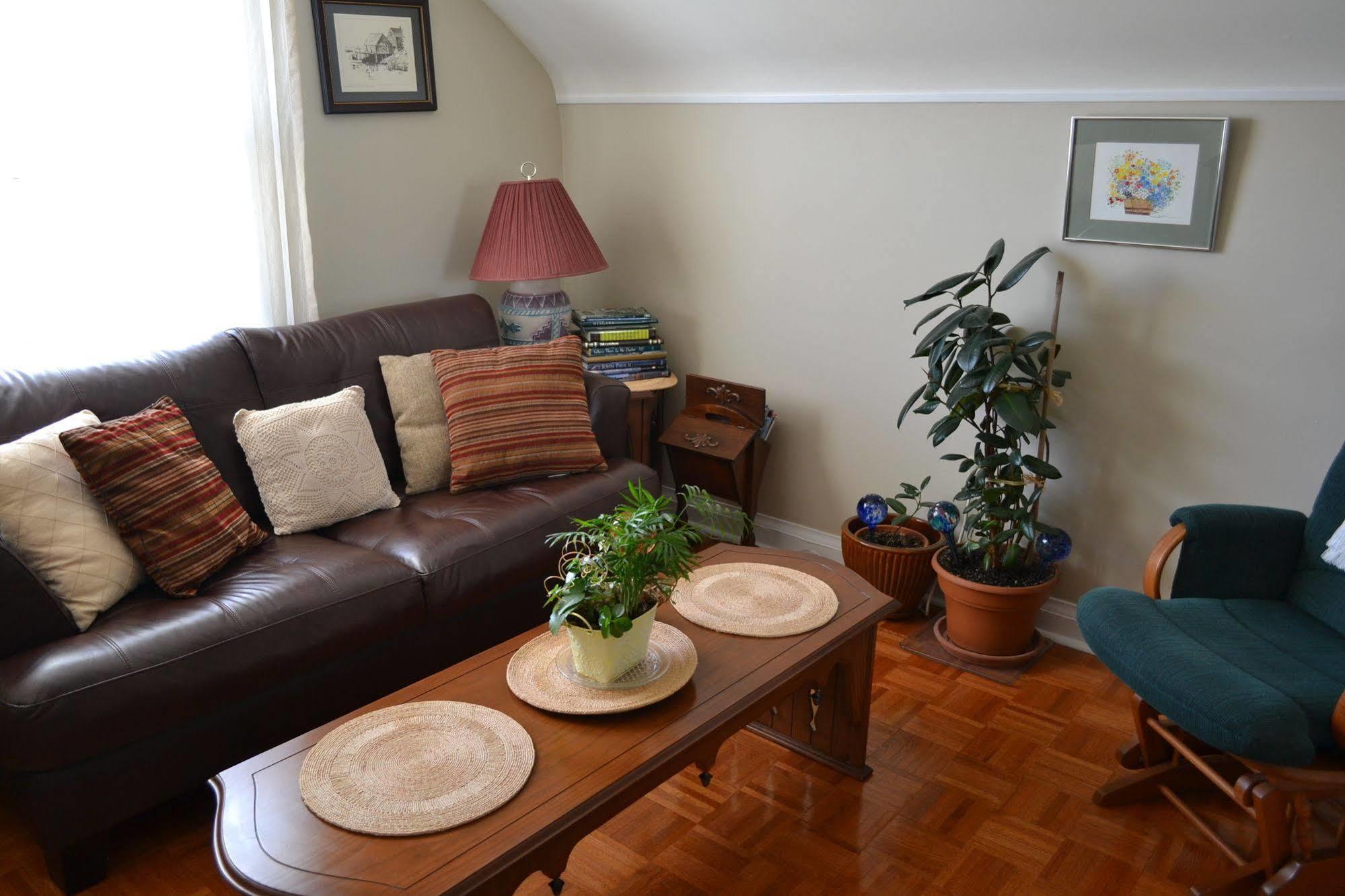 Williams Gate Bed & Breakfast Private Suites Niagara-on-the-Lake Екстериор снимка