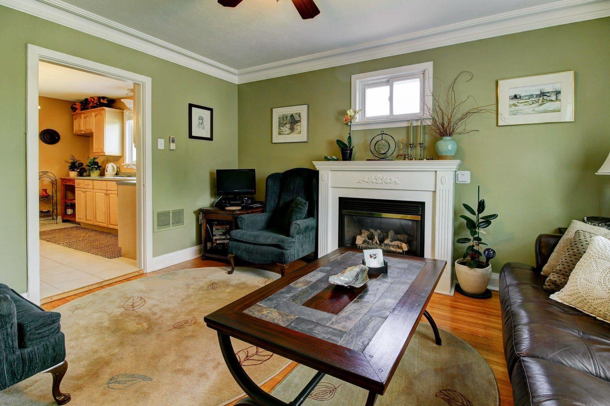 Williams Gate Bed & Breakfast Private Suites Niagara-on-the-Lake Екстериор снимка