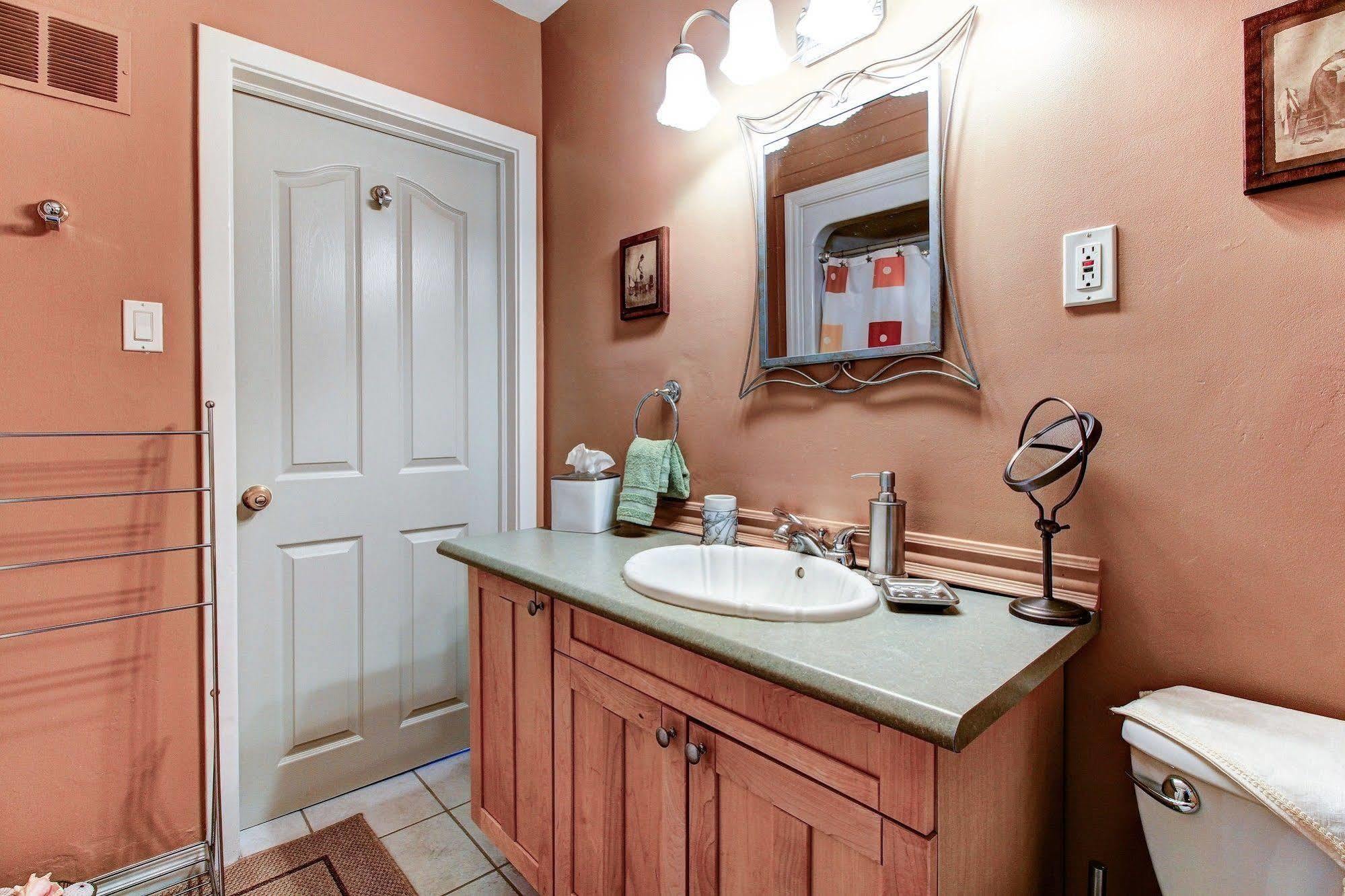 Williams Gate Bed & Breakfast Private Suites Niagara-on-the-Lake Екстериор снимка