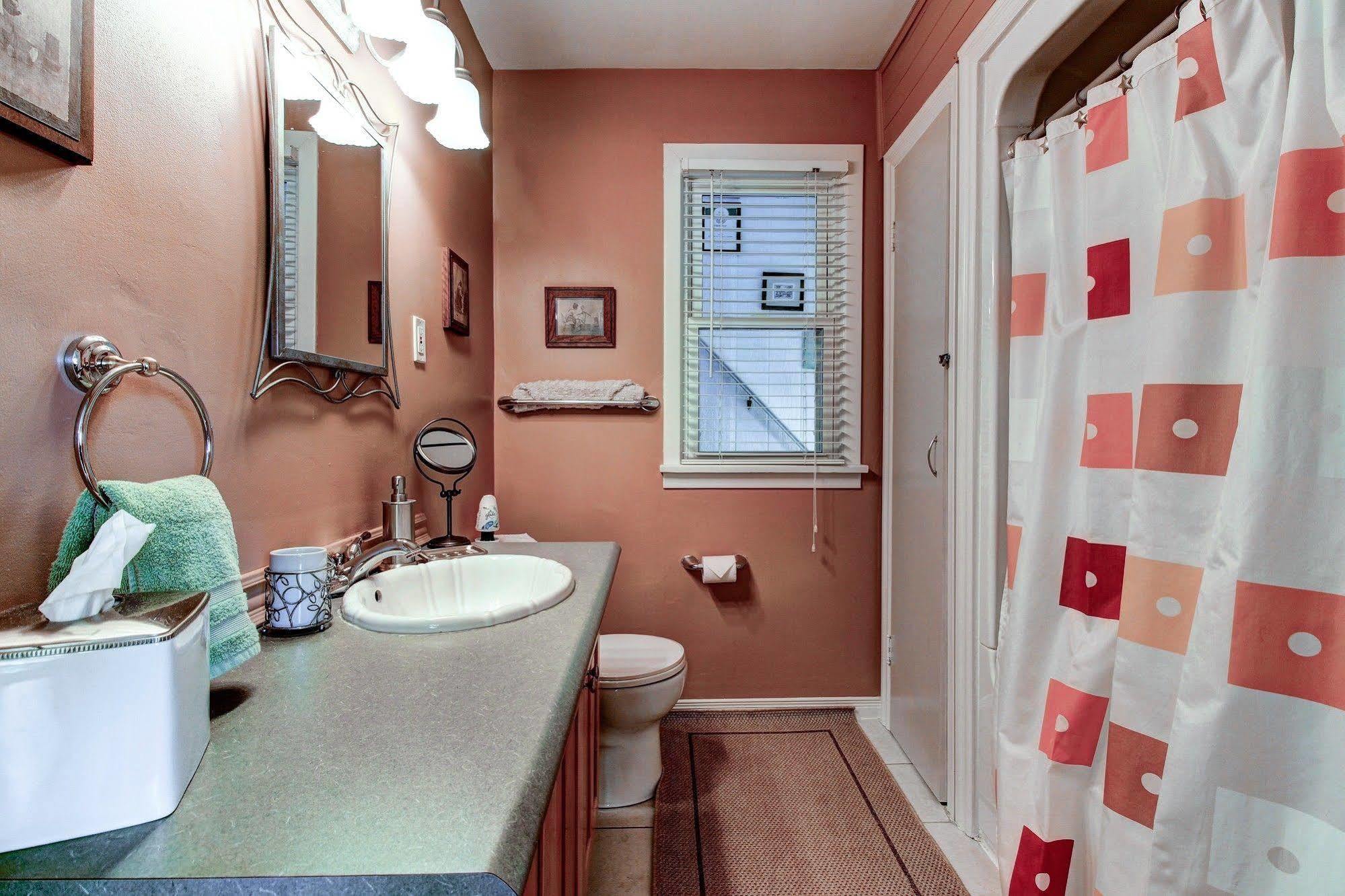 Williams Gate Bed & Breakfast Private Suites Niagara-on-the-Lake Екстериор снимка