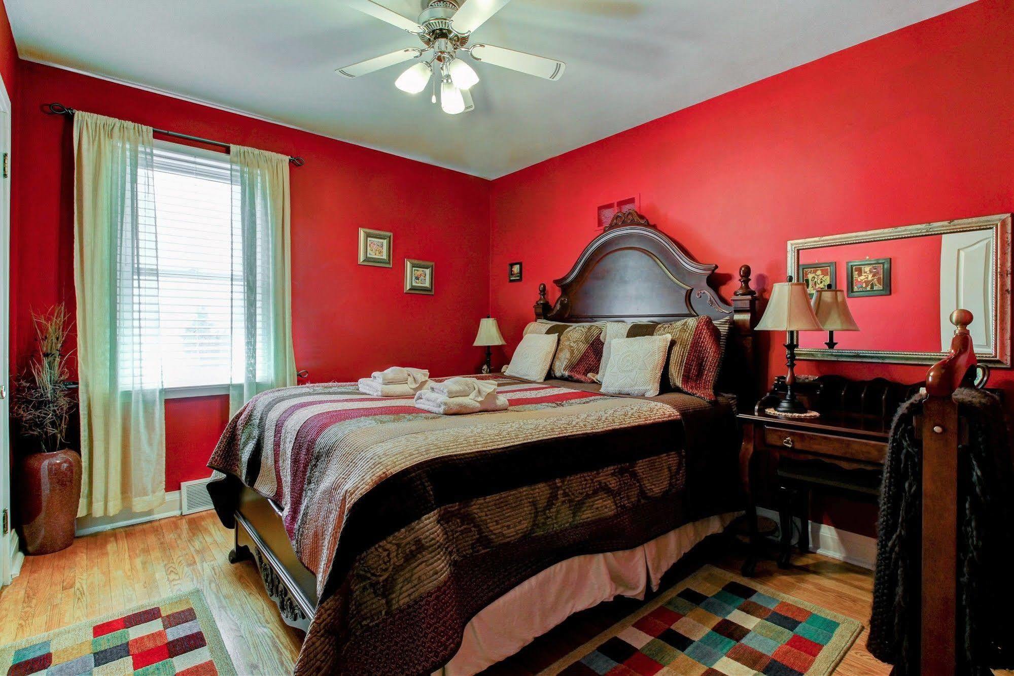 Williams Gate Bed & Breakfast Private Suites Niagara-on-the-Lake Екстериор снимка