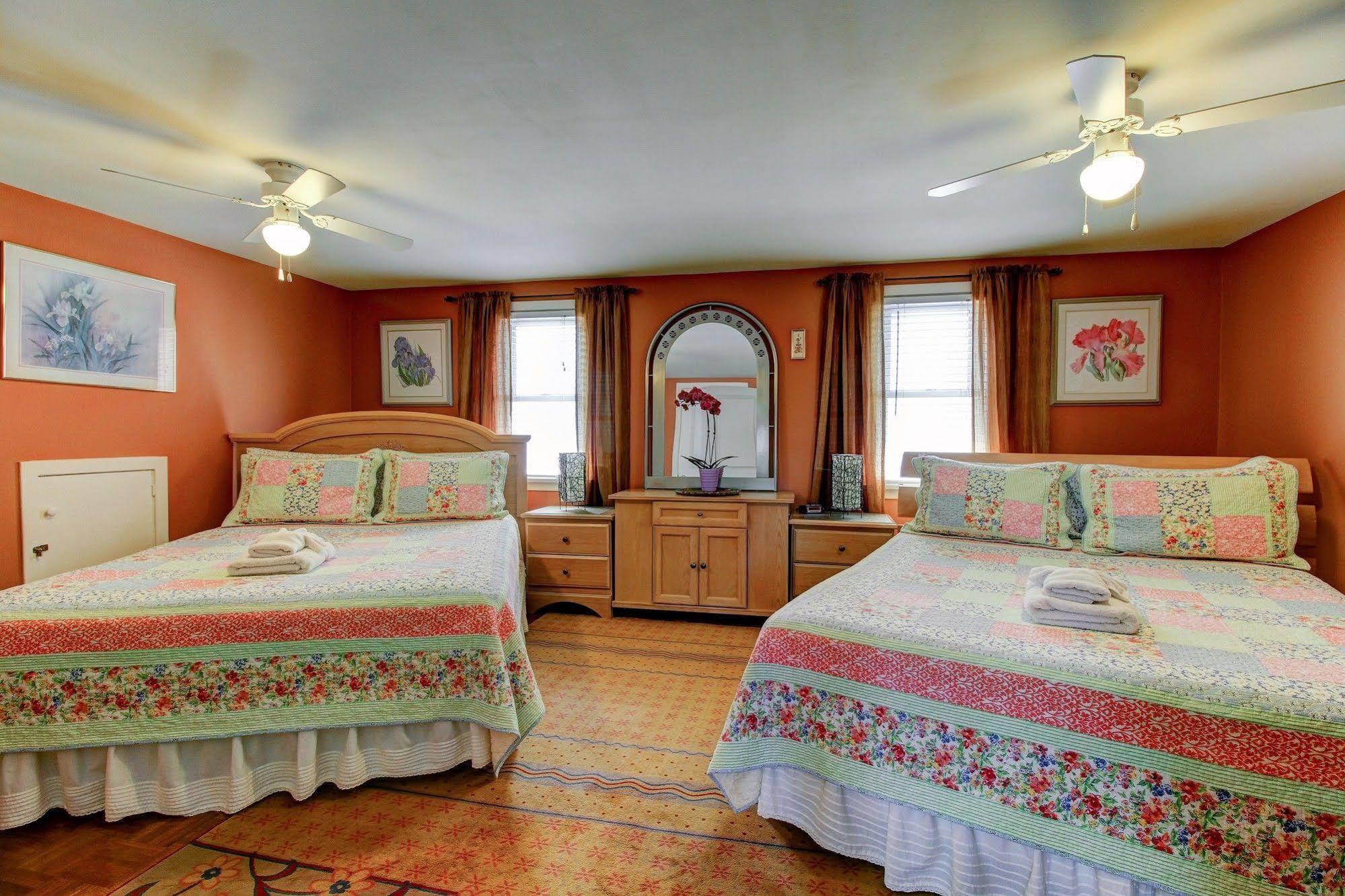 Williams Gate Bed & Breakfast Private Suites Niagara-on-the-Lake Екстериор снимка