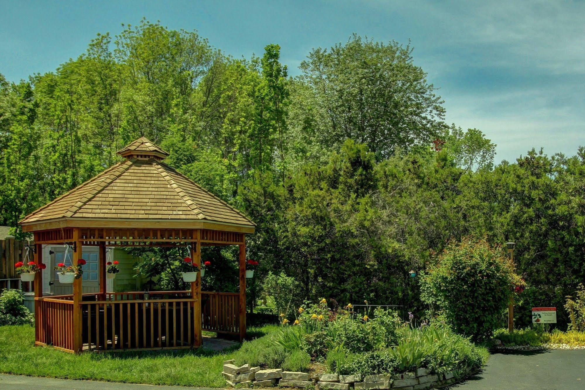 Williams Gate Bed & Breakfast Private Suites Niagara-on-the-Lake Екстериор снимка